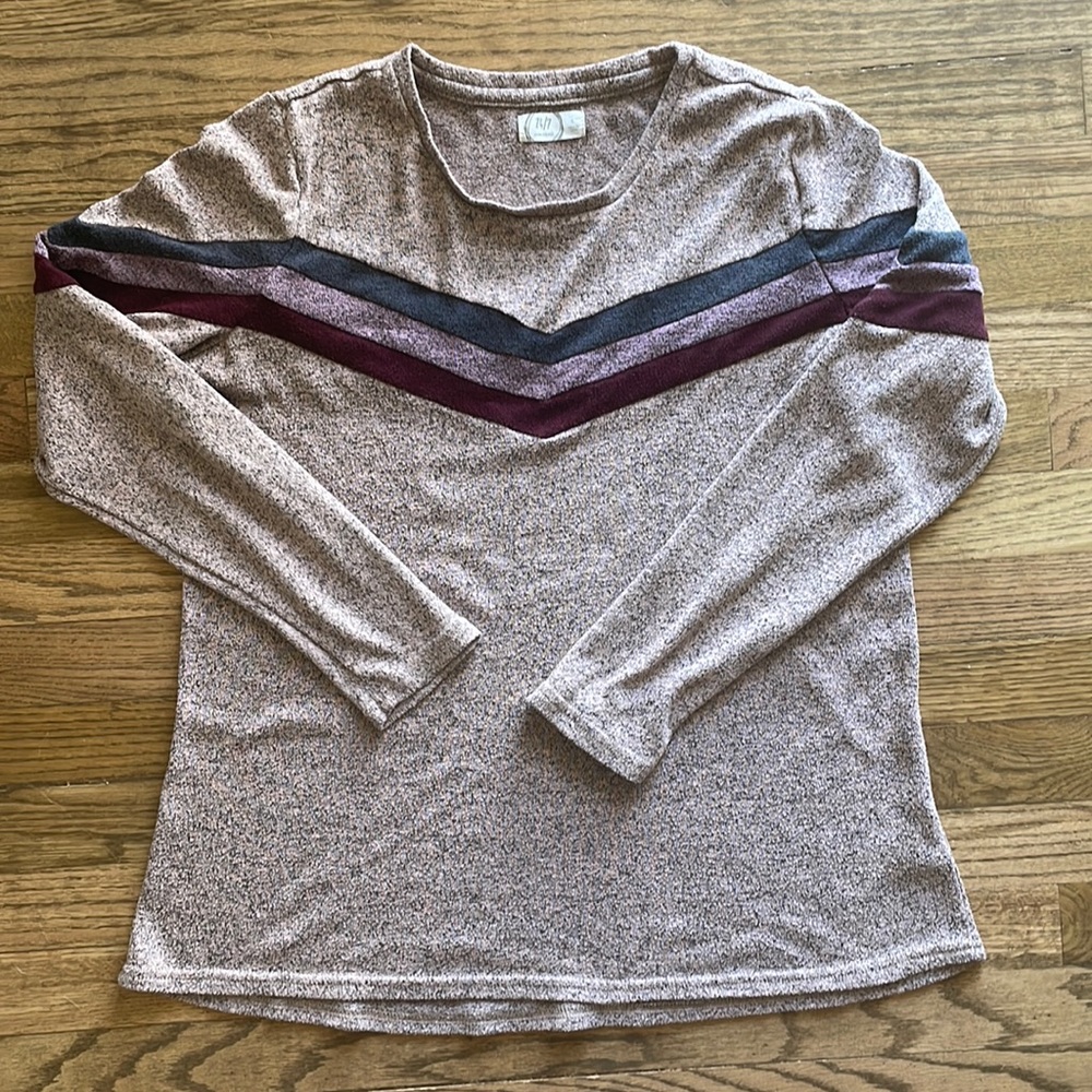 Long sleeve chevron shirt